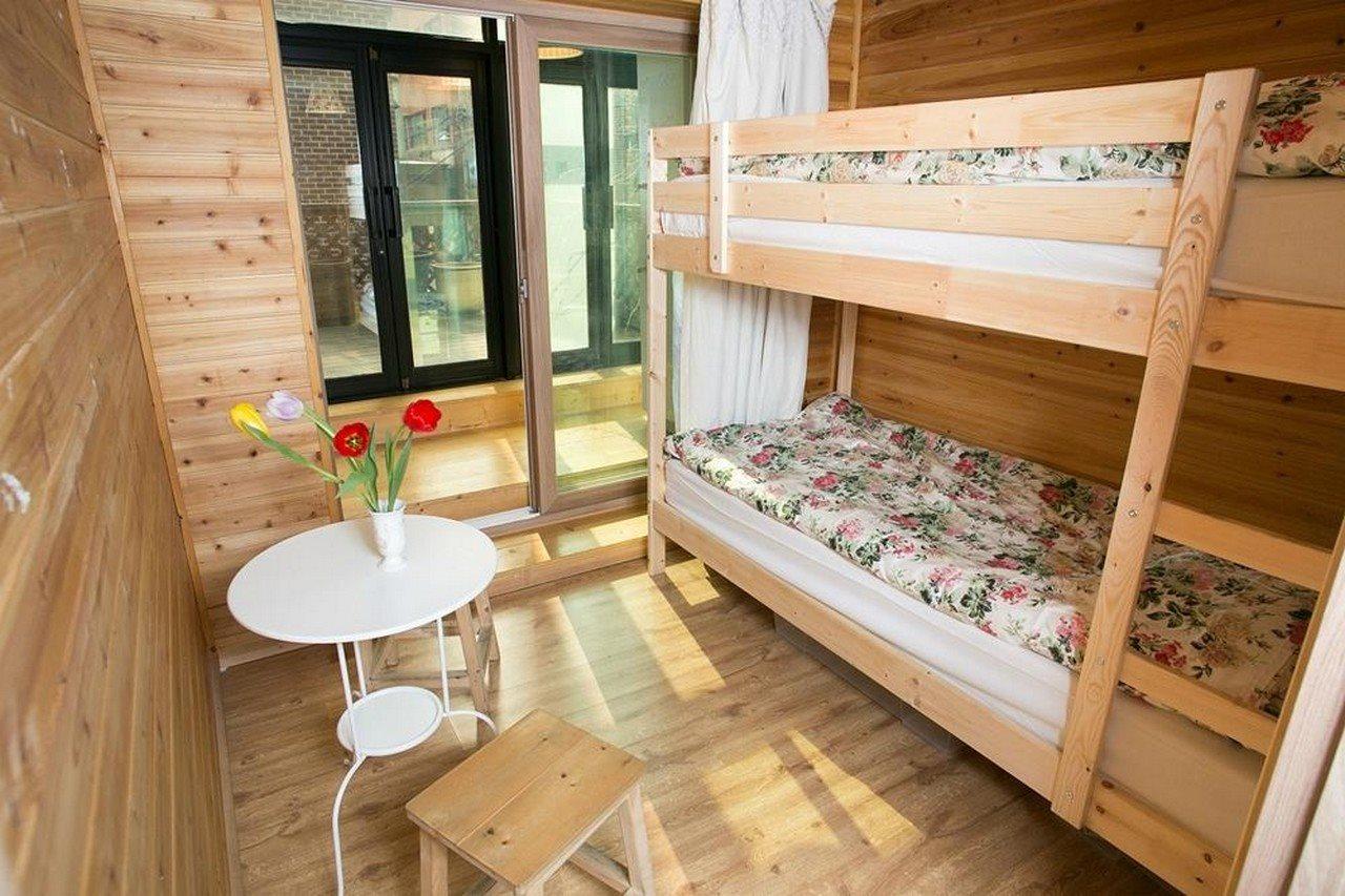 Cheongdam Ladies Guesthouse In Seoul Exterior photo
