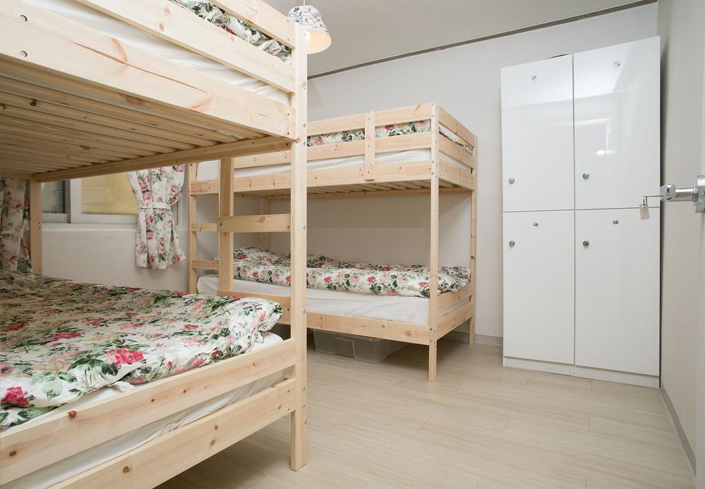 Cheongdam Ladies Guesthouse In Seoul Exterior photo