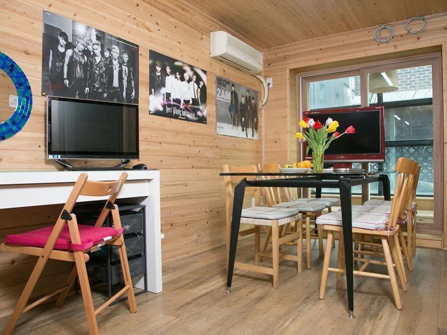 Cheongdam Ladies Guesthouse In Seoul Exterior photo
